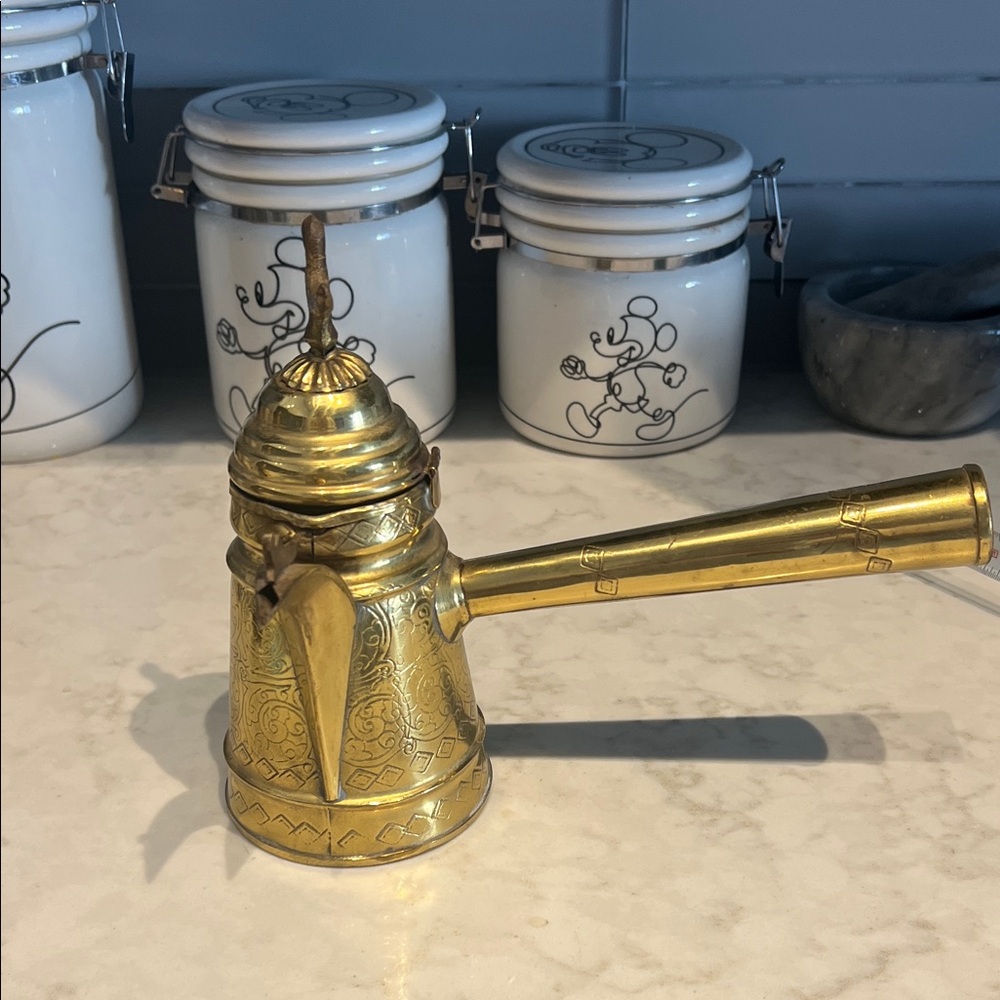 Vintage brass Arabic/Turkish Dallah (coffee pot)